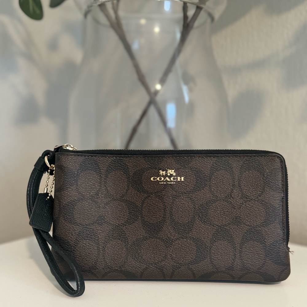 Coach Double Zip Wallet Wristlet